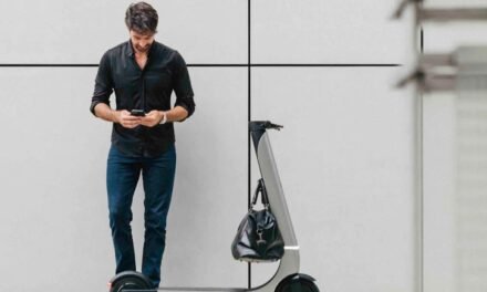 Shocking New Trend: The Bo M Luggage-Friendly Electric Scooter: Revolutionizing Urban Mobility!