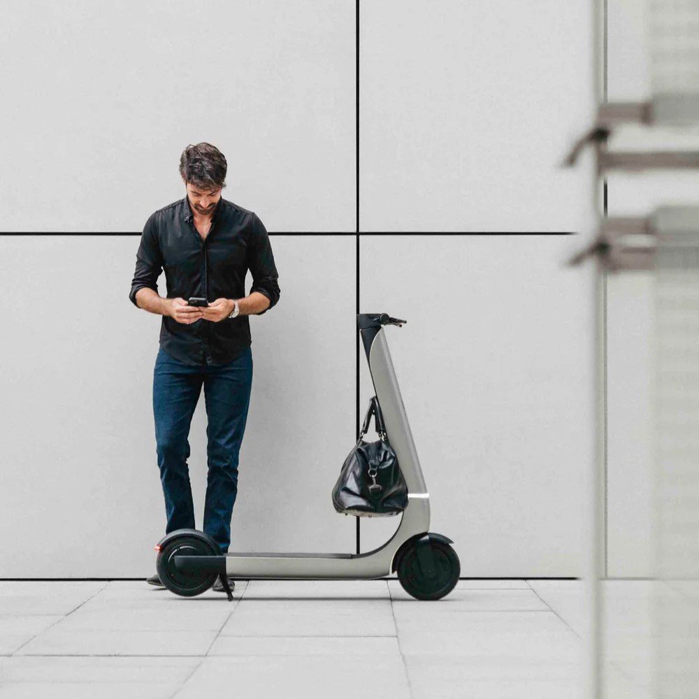 Shocking New Trend: The Bo M Luggage-Friendly Electric Scooter: Revolutionizing Urban Mobility!